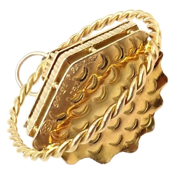 Rare! Vintage Gubelin 18k Yellow Gold Tower Charm Pendant - Picture 3 of 11